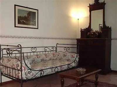 Hotel Politeamaffitti Palermo 2*,