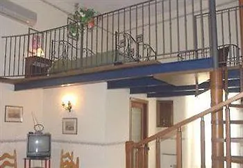 Hotel Politeamaffitti Palermo 2*,