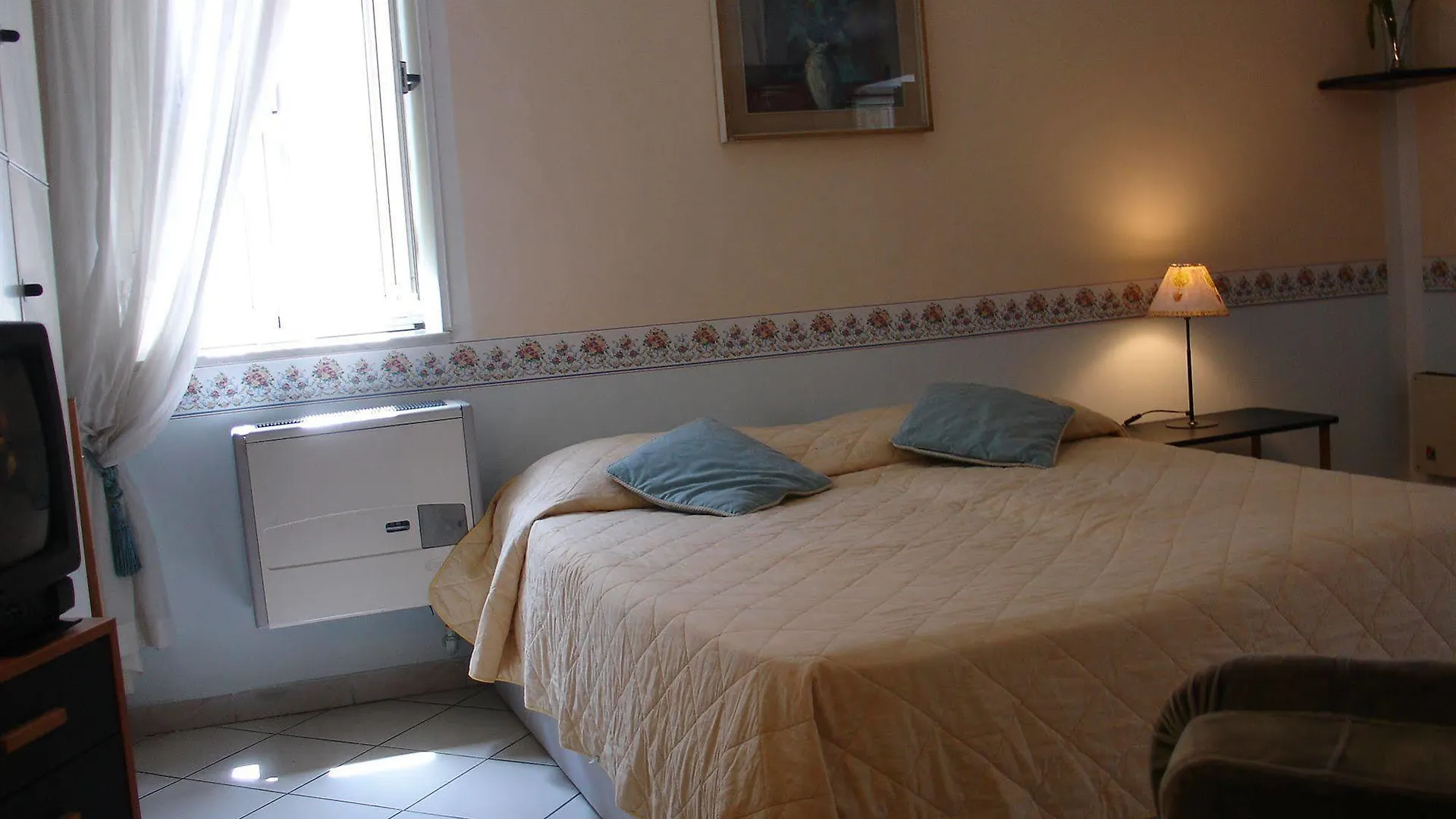 **  Hotel Politeamaffitti Palermo Italia